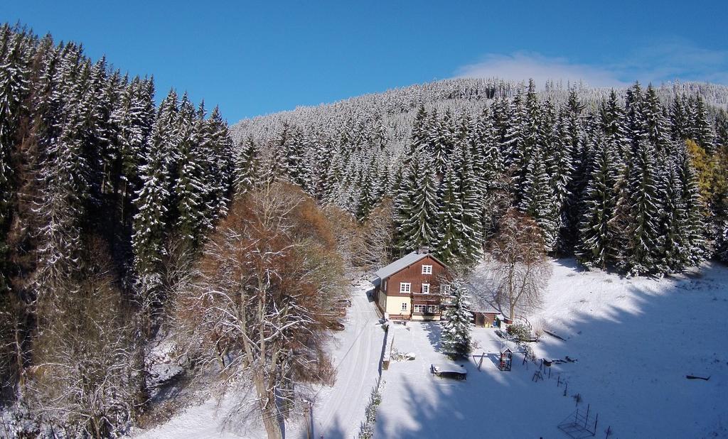 Myslivna Hotell Černý Důl Eksteriør bilde
